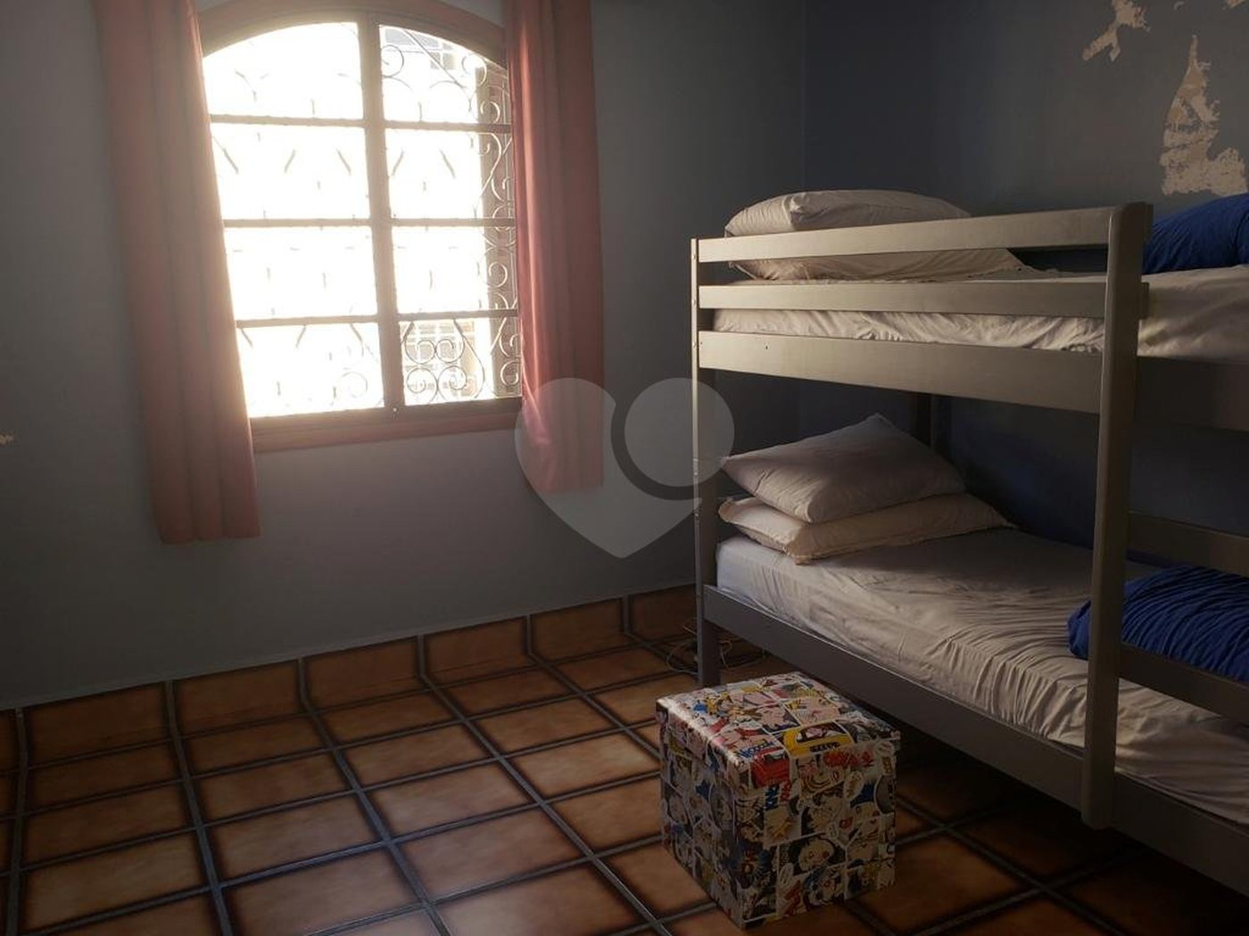 Sobrado à venda com 4 quartos, sendo 1 suíte, em Jardim Floresta, São Paulo, SP