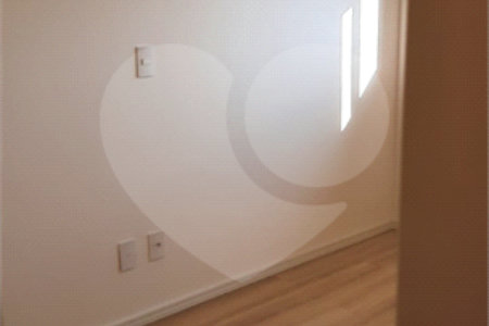 Apartamento à venda com 3 quartos, sendo 1 suíte, em Vila Assunção, Santo André, SP