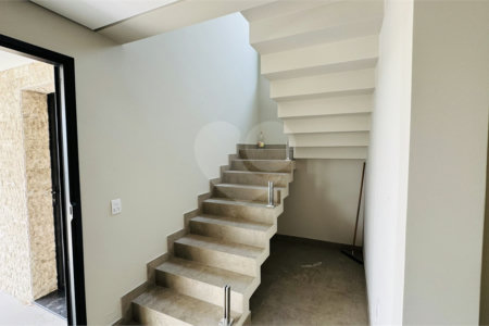 Casa à venda com 3 suítes no condomínio Santa Isabel I, Louveira - SP
