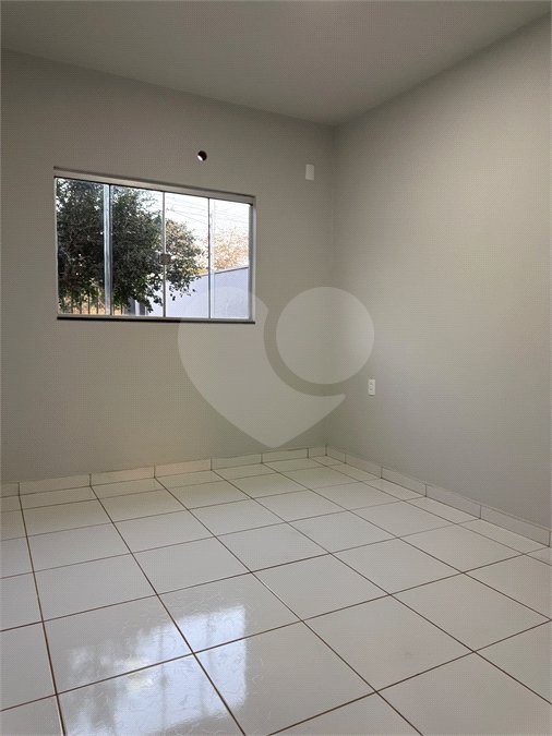 Casa à venda com 2 quartos em Ikaray, Várzea Grande, MT