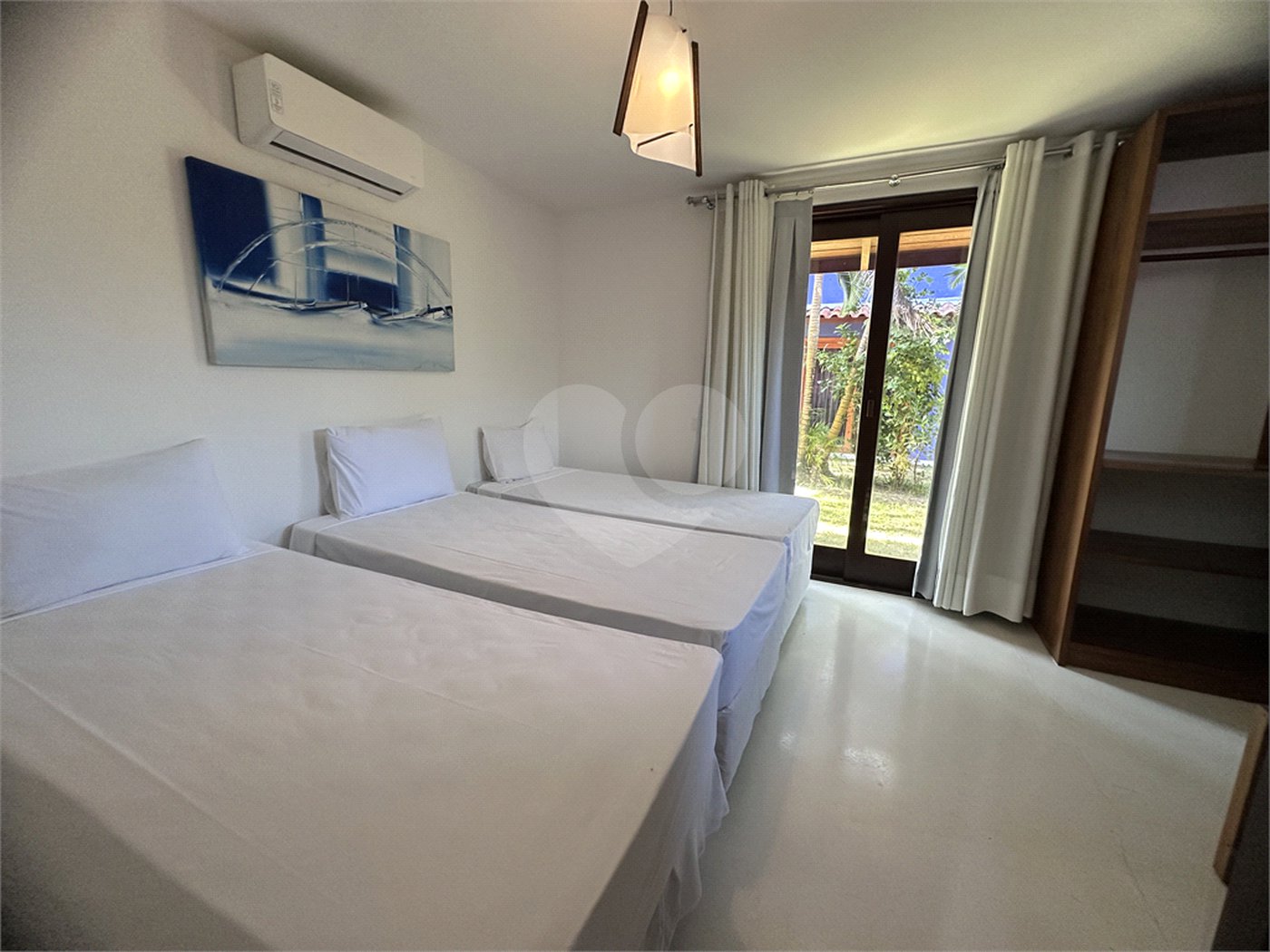 Casa à venda com 4 quartos, sendo 2 suítes, em Praia do Mutá, Porto Seguro, BA
