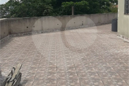 Sobrado à venda com 8 quartos em Jardim São Luís, São Paulo, SP