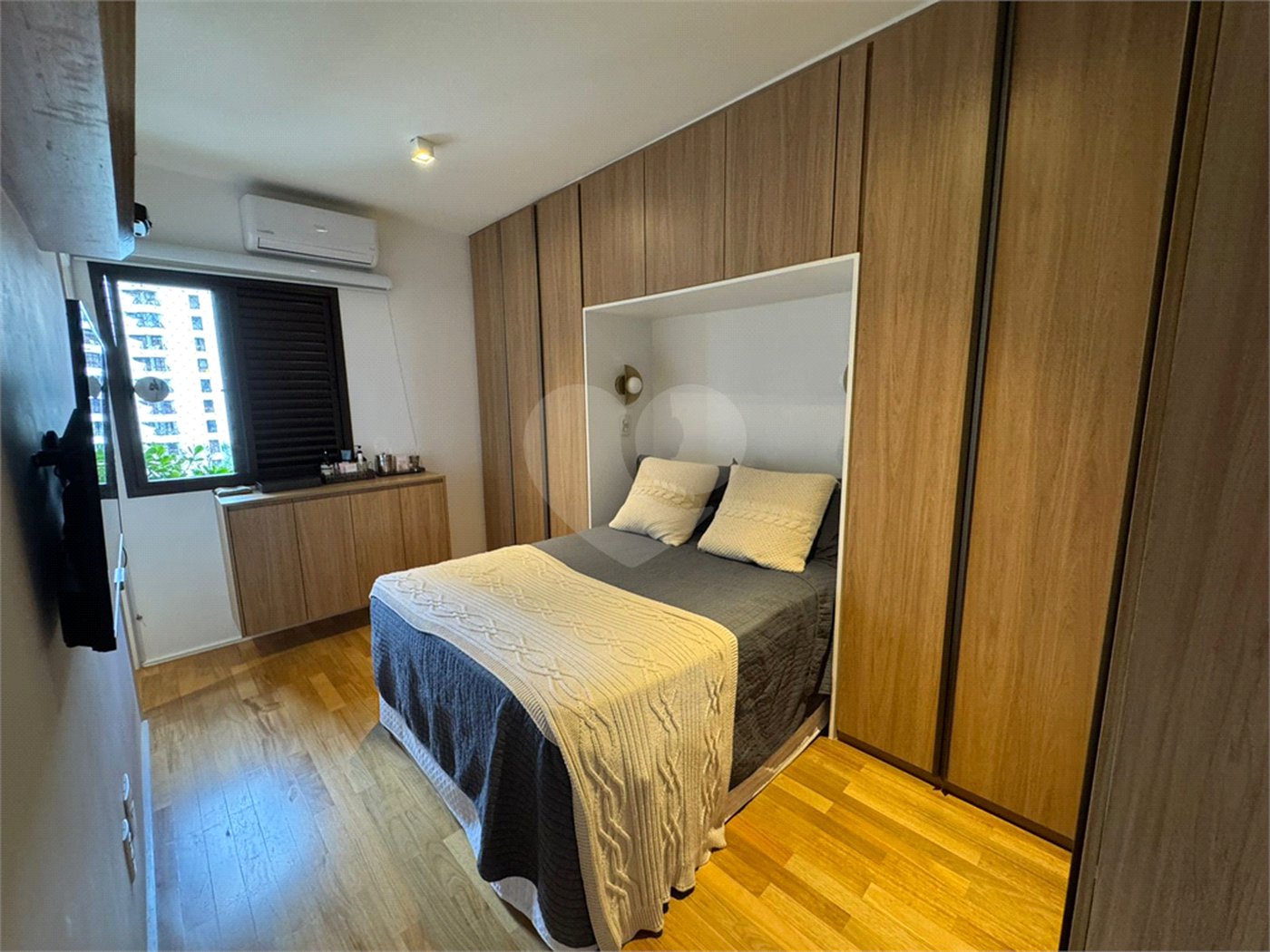 Apartamento à venda com 3 suítes em Indianópolis, São Paulo, SP