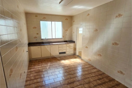 Casa à venda ou para alugar com 5 quartos, sendo 1 suíte, no Centro, Salto, SP