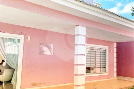 Casa de Vila à venda com 4 quartos, sendo 1 suíte, em Campo Grande, Rio de Janeiro, RJ