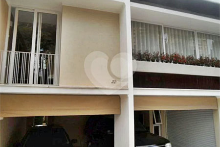 Casa à venda com 4 suítes no condomínio Chácara das Rosas, São Paulo - SP