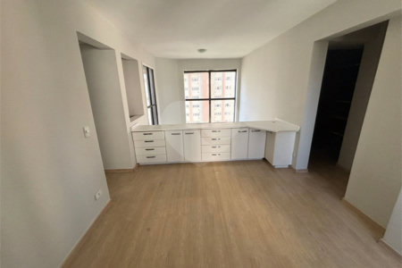 Apartamento à venda ou para alugar com 1 suíte em Vila Suzana, São Paulo, SP