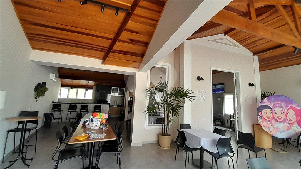 Casa à venda com 3 quartos, sendo 1 suíte, no condomínio Residencial Jardins, São Bernardo do Campo - SP