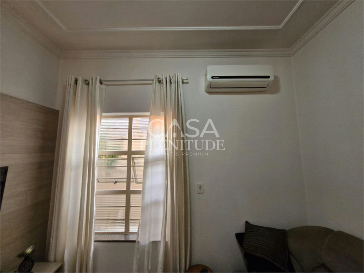 Casa à venda com 2 quartos, sendo 1 suíte,  em Jardim Saira, Sorocaba, SP