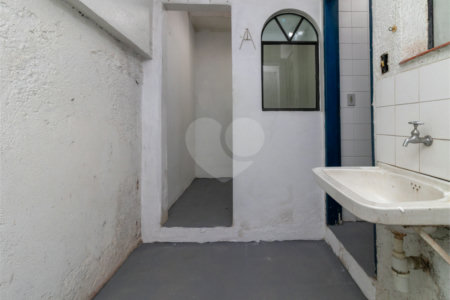 Casa Térrea à venda com 1 quarto em Pinheiros, São Paulo, SP