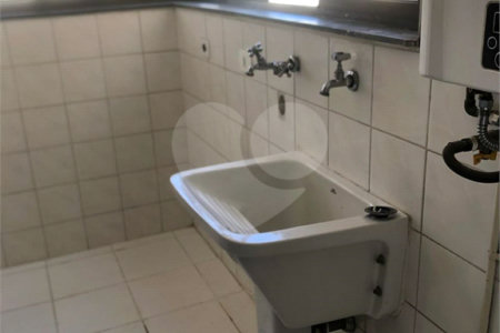 Apartamento à venda com 3 quartos, sendo 1 suíte,  em Perdizes, São Paulo, SP