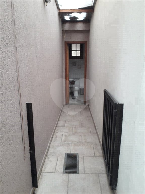 Casa à venda com 4 quartos, sendo 2 suítes, no condomínio Jornalista Américo Ariza, São Paulo - SP