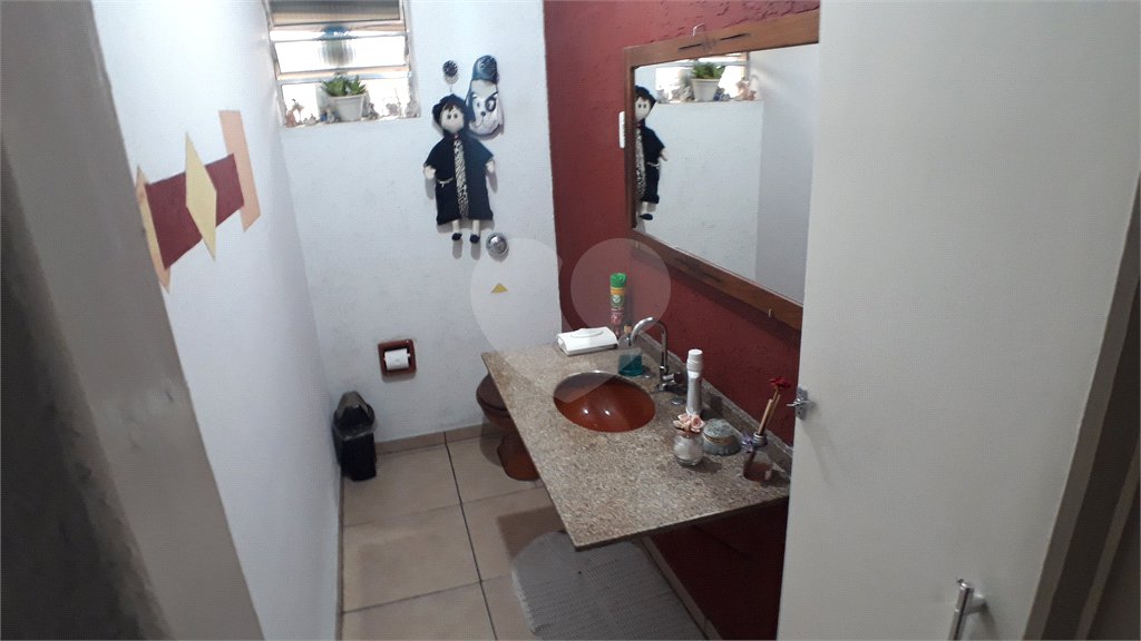 Casa Térrea à venda com 5 quartos, sendo 2 suítes,  em Parada Inglesa, São Paulo, SP