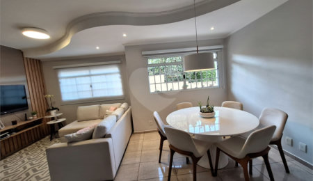 Casa à venda com 3 quartos, sendo 1 suíte,  no condomínio Villaggio Tronchim, São Paulo - SP
