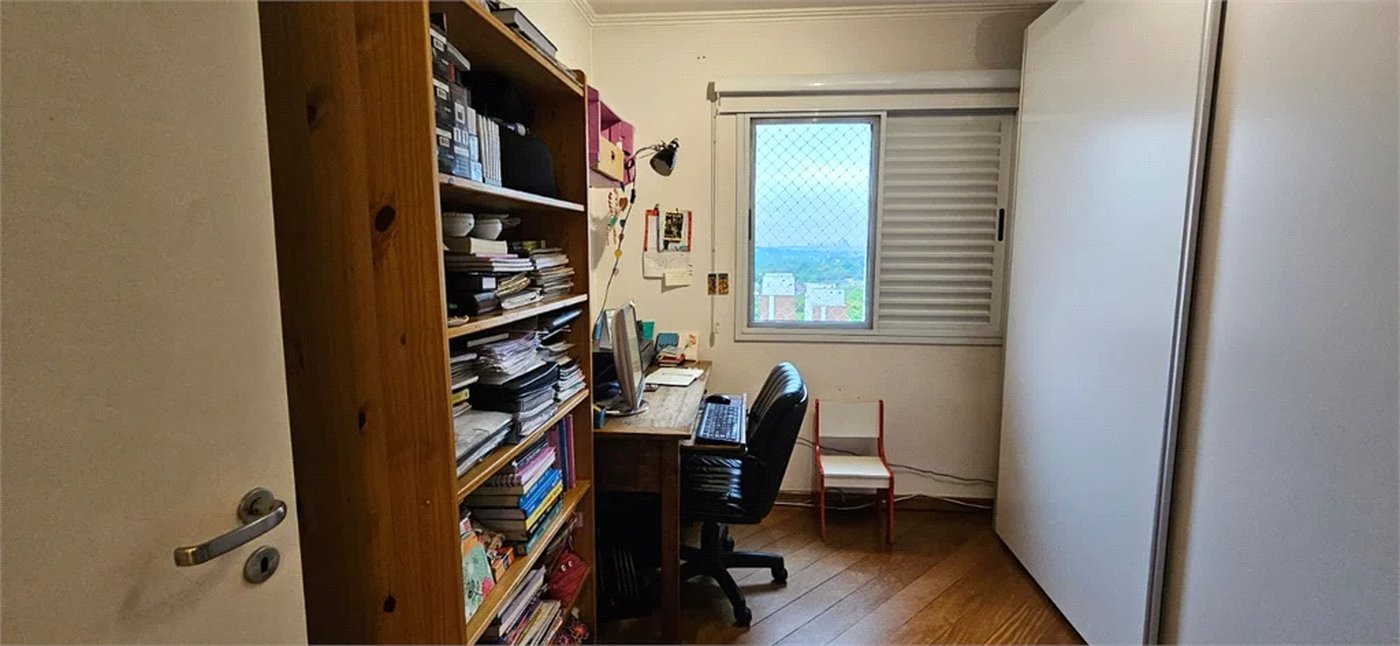 Apartamento à venda com 3 quartos, sendo 2 suítes, em Pinheiros, São Paulo, SP