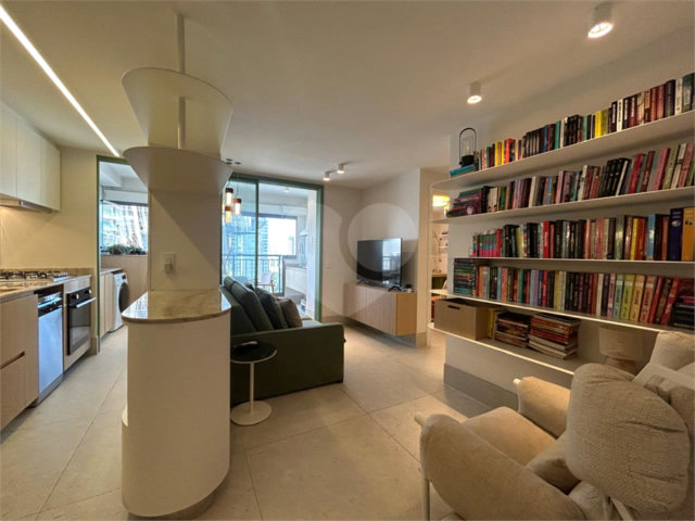 Apartamento à venda com 2 quartos, sendo 1 suíte,  em Chácara Santo Antônio (zona Sul), São Paulo, SP