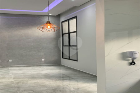 Casa Térrea à venda com 3 quartos, sendo 1 suíte,  em Jardim Monte Carlo, Indaiatuba, SP