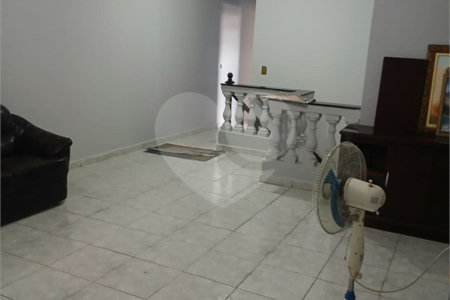 Casa à venda com 2 quartos, sendo 1 suíte, em Vila Amorim, Suzano, SP