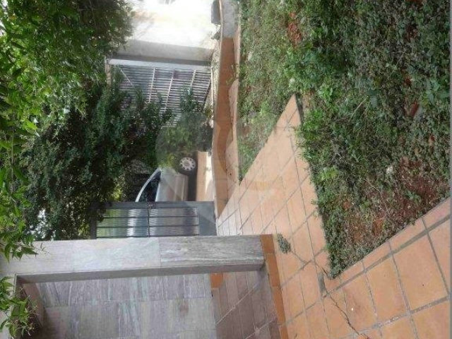 Sobrado à venda com 5 quartos, sendo 2 suítes,  em Perus, São Paulo, SP