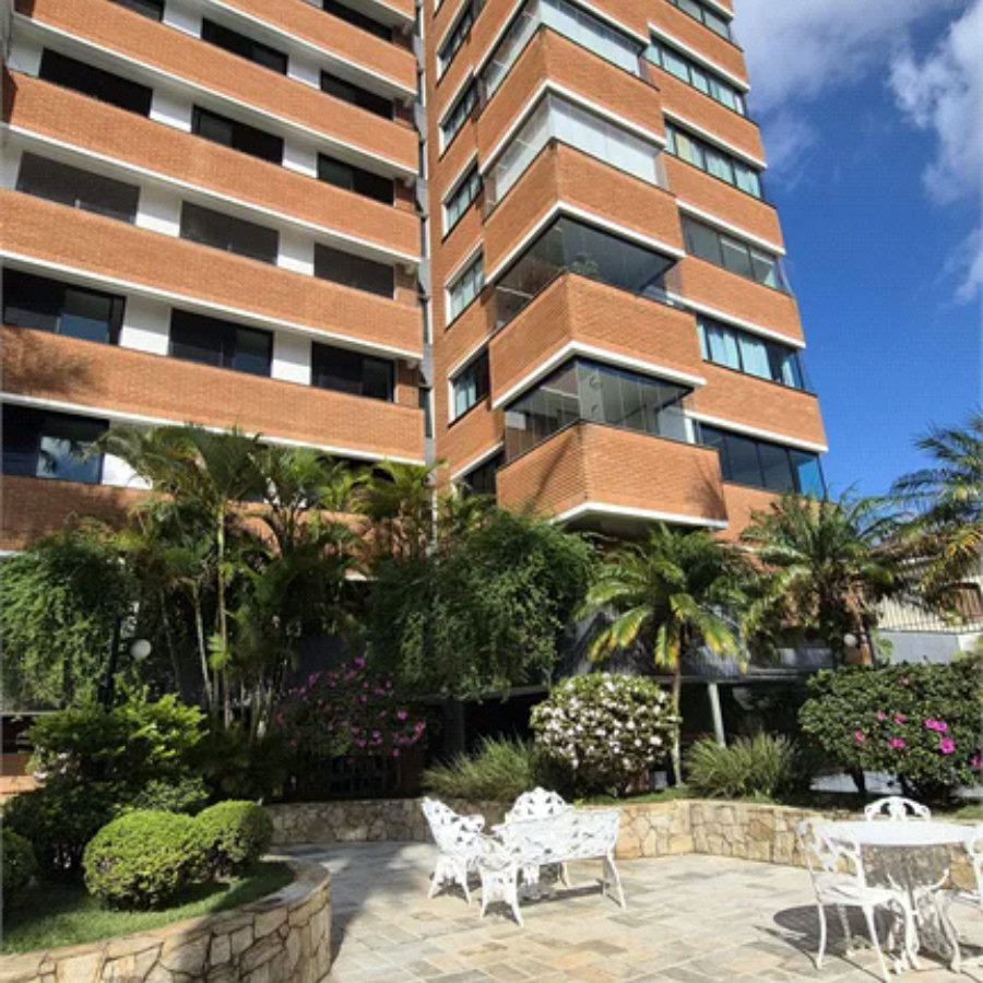 Apartamento à venda ou para alugar com 3 quartos, sendo 2 suítes, em Vila Romana, São Paulo, SP