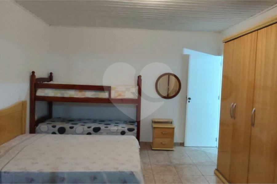Chácara à venda com 5 quartos, sendo 2 suítes, no Centro, Piracaia, SP