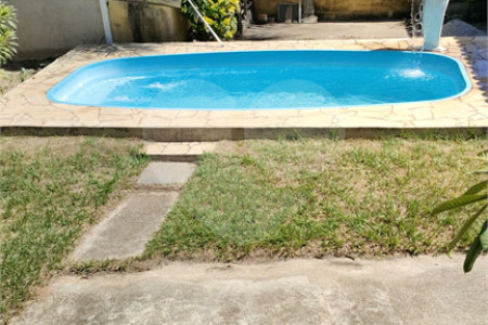 Casa à venda com 4 quartos, sendo 1 suíte, em Praia Rasa, Armação dos Búzios, RJ