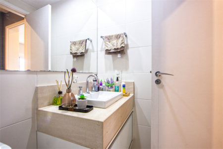 Apartamento à venda com 2 quartos, sendo 1 suíte,  em Jardim das Acácias, São Paulo, SP
