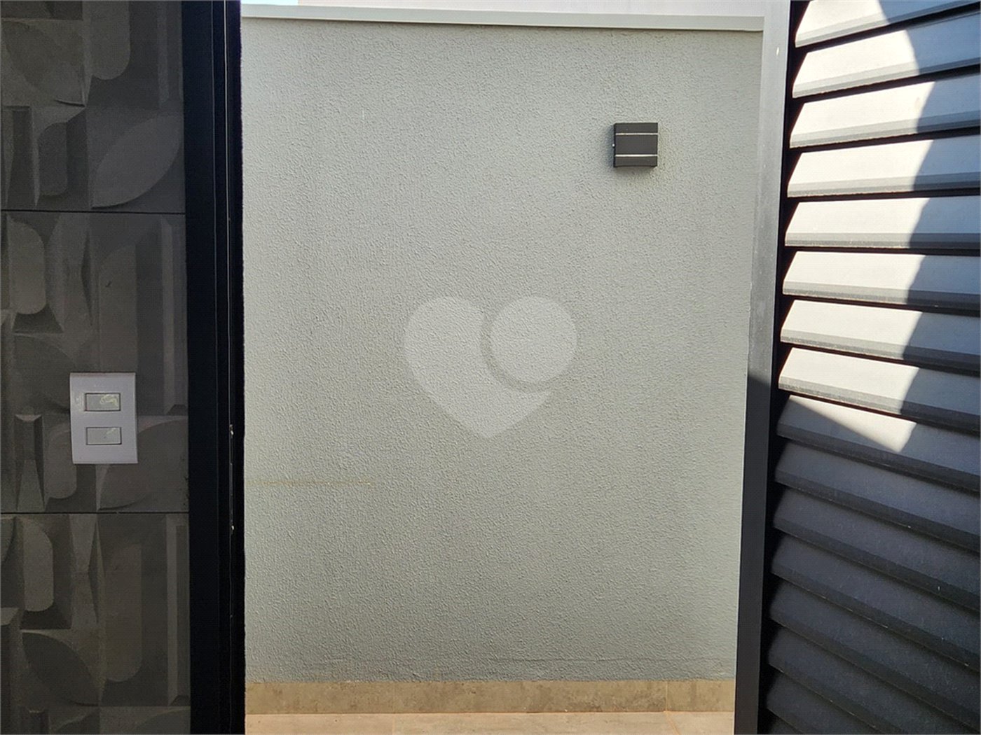 Casa à venda com 3 quartos, sendo 1 suíte, no condomínio Jd. Parque Alvorada, Araraquara - SP