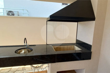 Casa à venda com 3 suítes em Santa Isabel, Louveira, SP