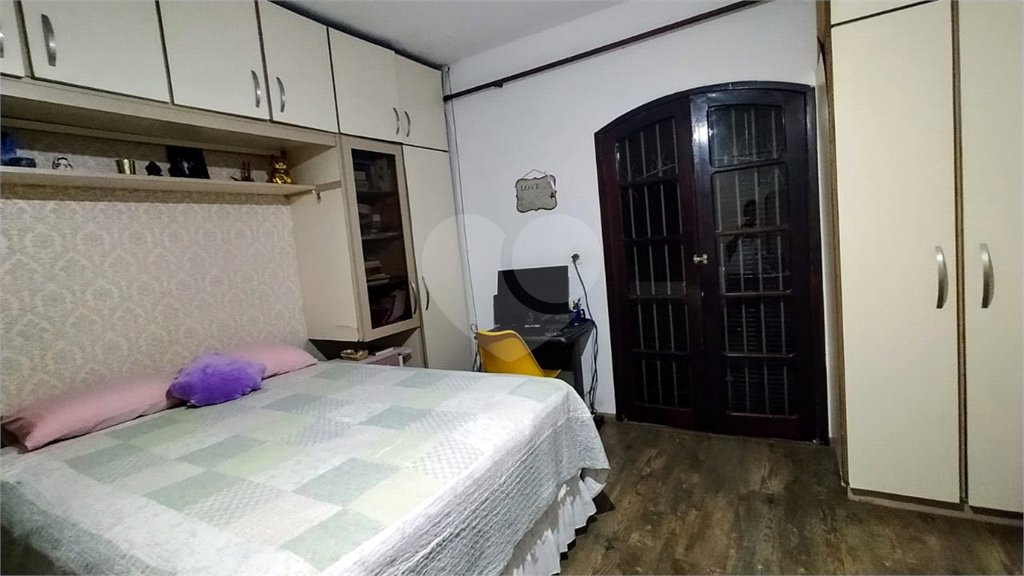 Sobrado à venda com 3 quartos, sendo 1 suíte, em Jardim Tabatinga, Guarulhos, SP
