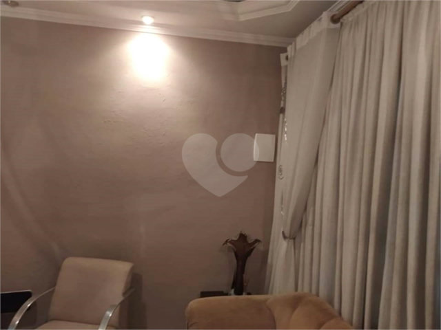 Casa à venda com 4 quartos, sendo 1 suíte,  em Jardim Santa Cecília, Guarulhos, SP