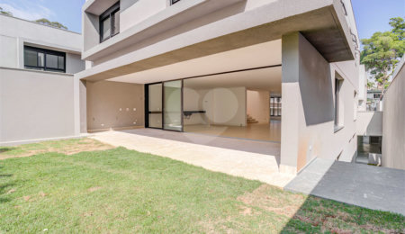 Casa à venda com 4 suítes no condomínio Hípica Max Garden, São Paulo - SP