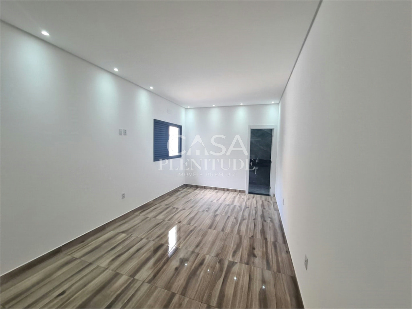 Casa em condomínio à venda com 3 quartos, sendo 1 suíte, em Wanel Ville, Sorocaba, SP