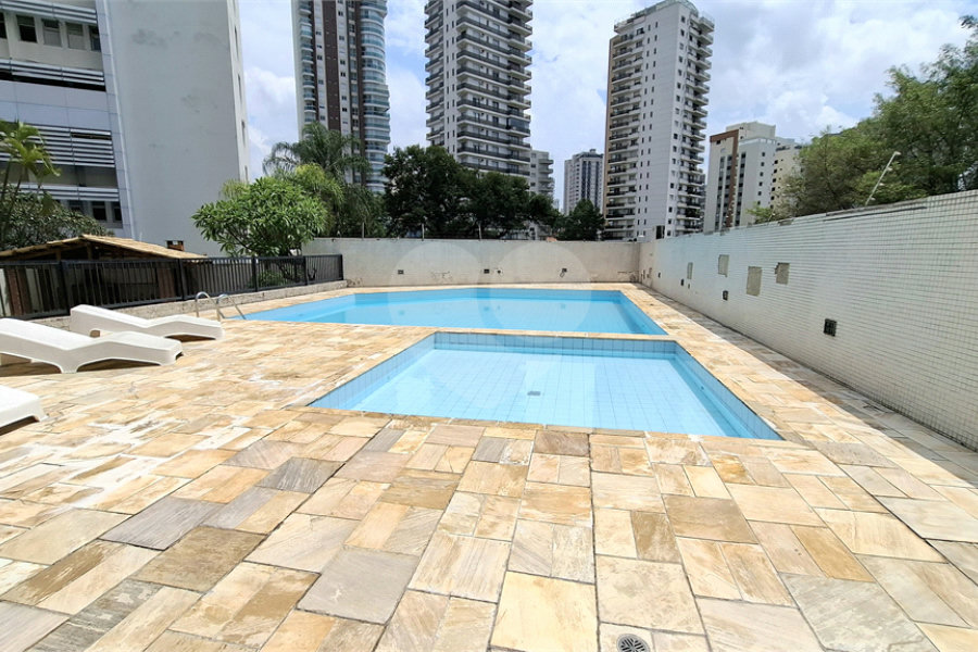 Apartamento à venda com 3 suítes em Santana, São Paulo, SP