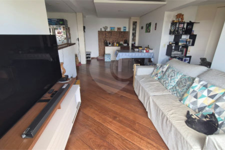 Apartamento à venda com 3 quartos, sendo 1 suíte,  em Jardim Marajoara, São Paulo, SP