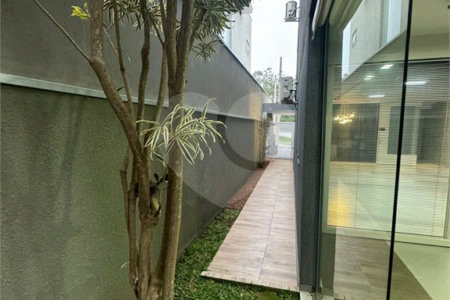 Casa à venda com 3 suítes no condomínio Brisa 1, Mogi das Cruzes - SP