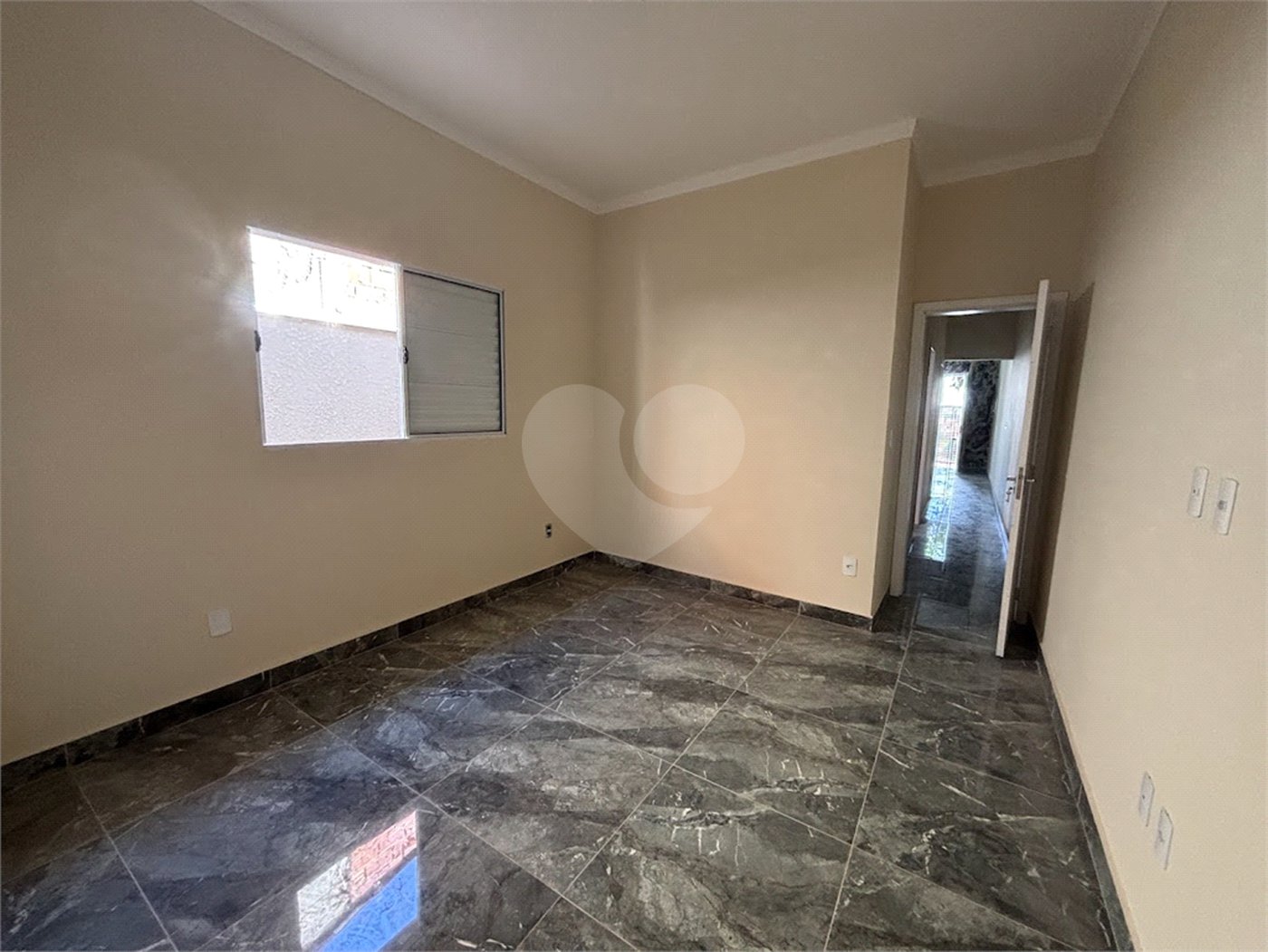 Casa de Vila à venda com 2 quartos, sendo 1 suíte, em Parque São Bento, Sorocaba, SP
