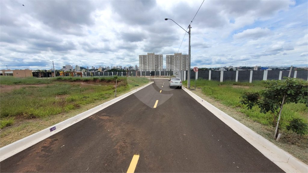 Terreno no Condomínio Monte das Araucárias