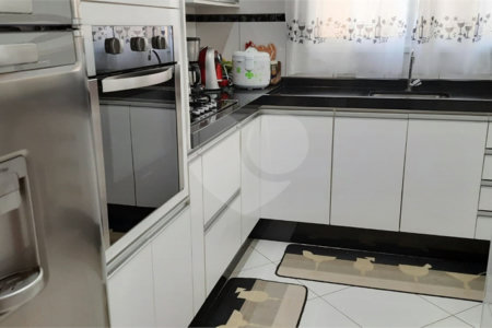Apartamento à venda com 3 quartos, sendo 1 suíte,  em Vila Pagano, Valinhos, SP