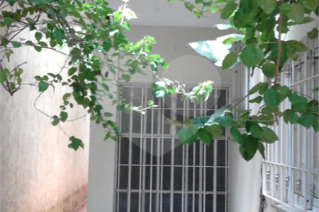 Sobrado à venda com 3 quartos, sendo 1 suíte, em Alto da Boa Vista, São Paulo, SP