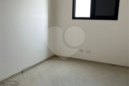 Apartamento à venda com 3 quartos, sendo 1 suíte, em Vila Regente Feijó, São Paulo, SP