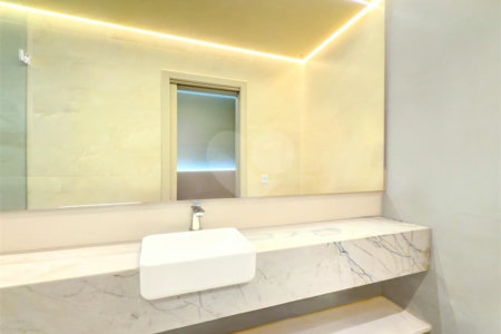 Apartamento à venda com 4 quartos, sendo 1 suíte,  em Copacabana, Rio de Janeiro, RJ