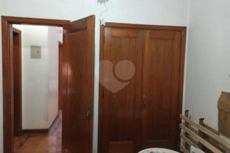 Casa à venda com 4 quartos, sendo 1 suíte, em Perdizes, São Paulo, SP