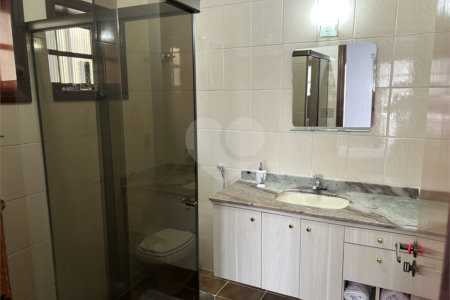 Sobrado à venda com 3 quartos, sendo 1 suíte,  em Jardim das Vertentes, São Paulo, SP