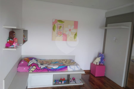 Casa à venda com 4 quartos, sendo 2 suítes,  no condomínio Damha Iii, São Carlos - SP