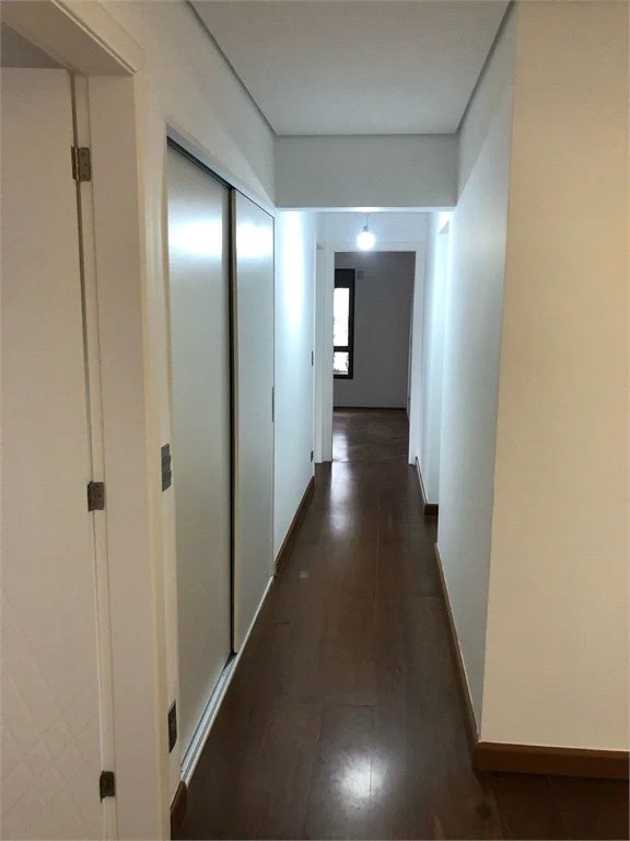 Apartamento à venda com 4 suítes em Vila Suzana, São Paulo, SP