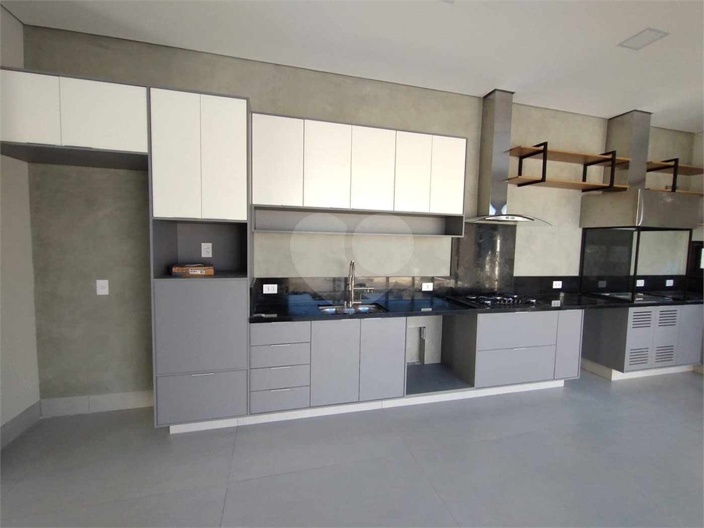 Casa à venda com 3 suítes no condomínio Residencial Golden Ville, Itapetininga - SP
