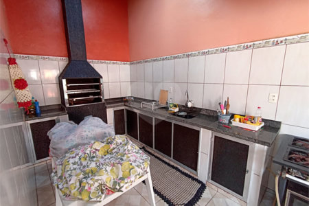 Casa à venda com 3 quartos, sendo 1 suíte, em Vila Rosa, Itapetininga, SP