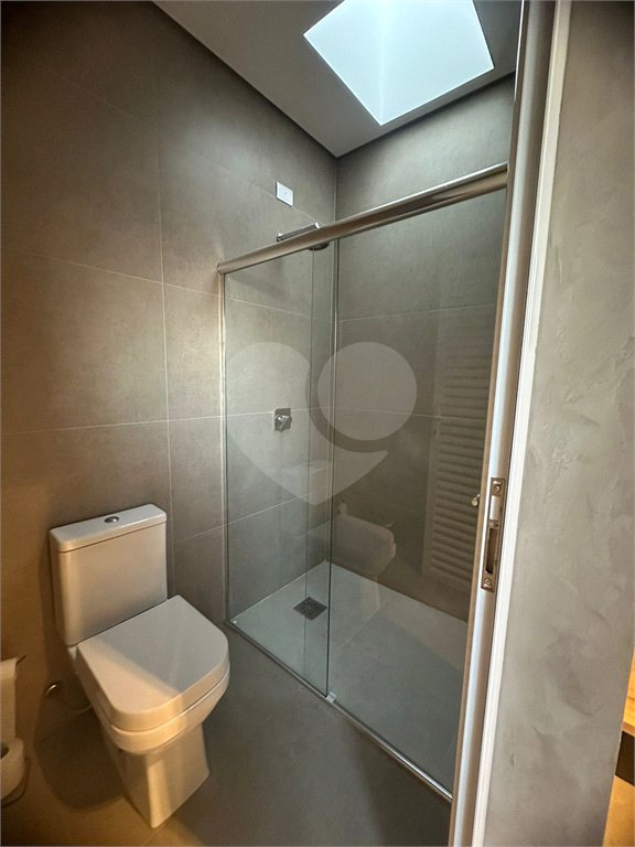 Casa à venda com 4 quartos, sendo 2 suítes, no condomínio Residencial Parque Esplanada, Votorantim - SP