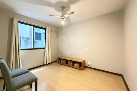 Apartamento à venda com 4 quartos, sendo 1 suíte,  em Tijuca, Rio de Janeiro, RJ